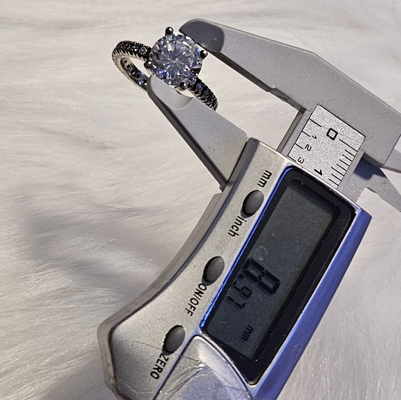 Vintage Absolute CZ Solitaire Eternity Size 7 Silver Ring - Picture 6 of 13